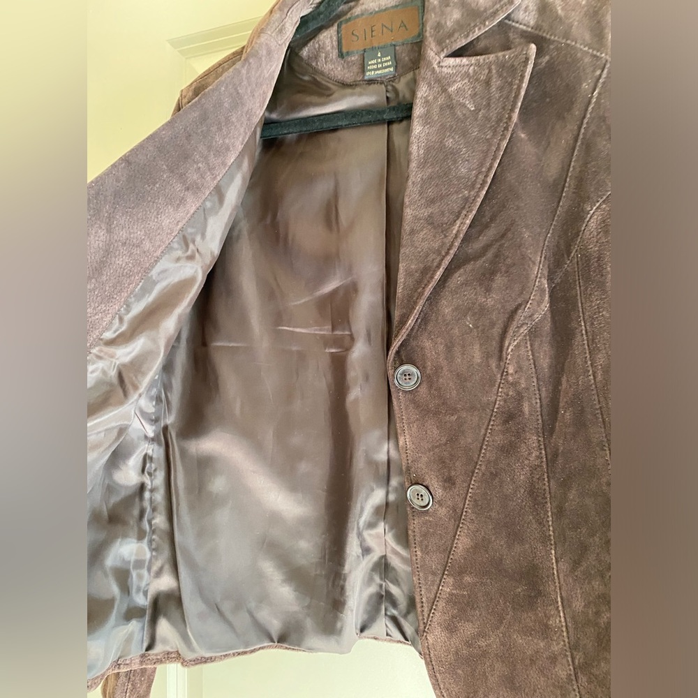 Siena Suede Jacket Womans Size 4 Brown Leather 2 Button Pockets Y2K Vintage - Picture 4 of 16